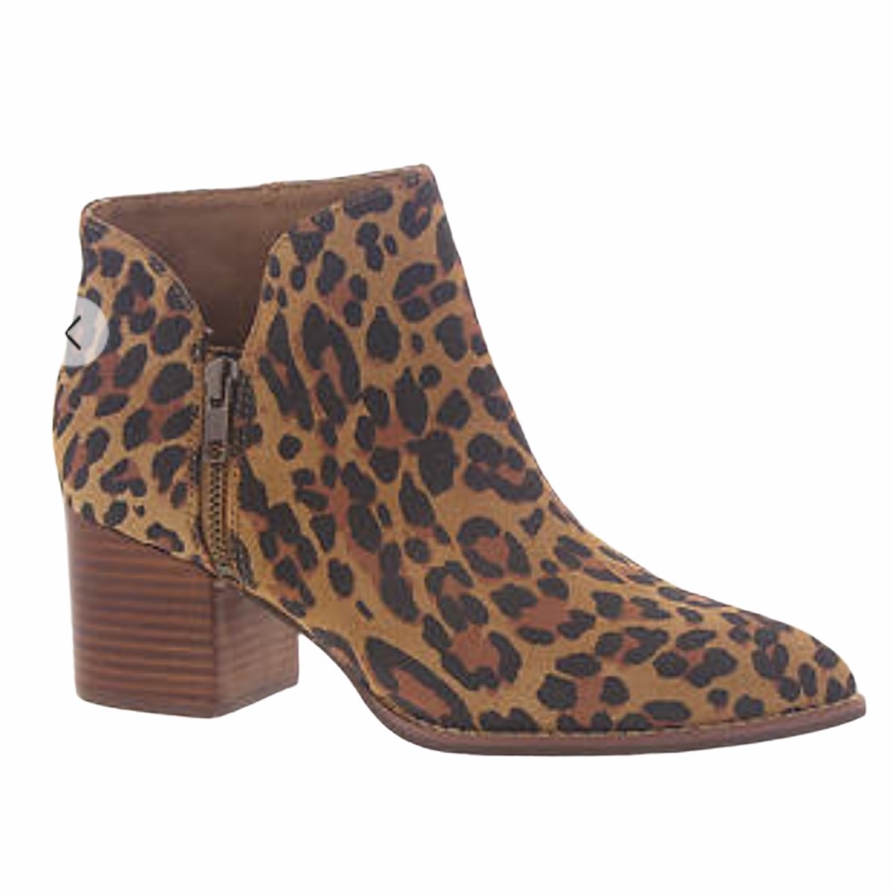 Seychelles Leather Chaparral Leopard Ankle Booties